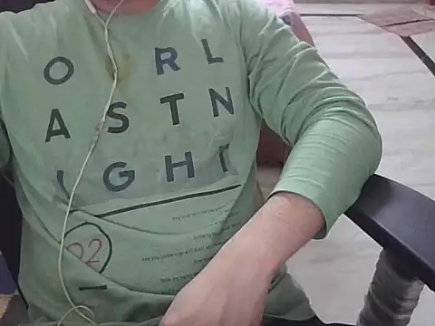 Snapshot of raka120294 chatting on February 16, 2025, 6:54 pm raka120294 online show from February 16, 2025, 6:54 pm