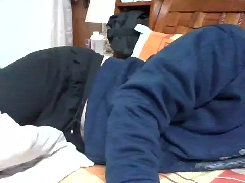 Snapshot of raka120294 chatting on January 23, 2025, 8:24 pm raka120294 online show from January 23, 2025, 8:24 pm