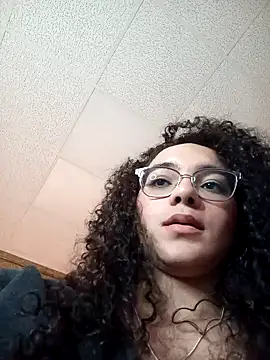 Snapshot of TaylorTinaa chatting on February 7, 2025, 4:14 pm TaylorTinaa online show from February 7, 2025, 4:14 pm