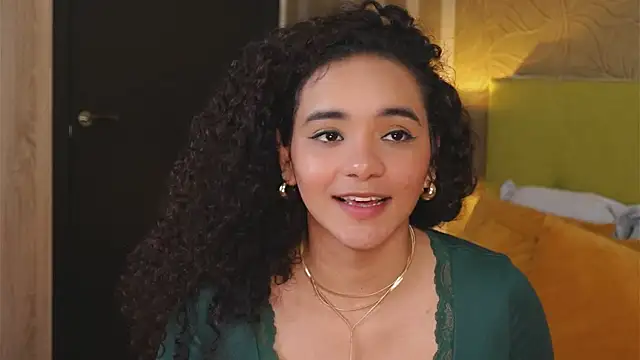Snapshot of TaylorTinaa chatting on March 2, 2025, 6:48 am TaylorTinaa online show from March 2, 2025, 6:48 am