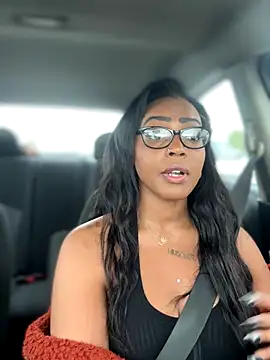 Snapshot of Blazerina chatting on October 10, 2025, 7:36 pm Blazerina online show from October 10, 2025, 7:36 pm