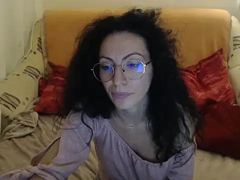 Emmatoo online show from October 25, 2025, 9:26 pm