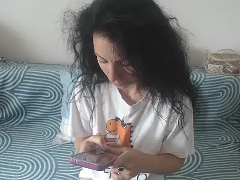 Snapshot of Emmatoo chatting on May 20, 2026, 11:40 am Emmatoo online show from May 20, 2026, 11:40 am