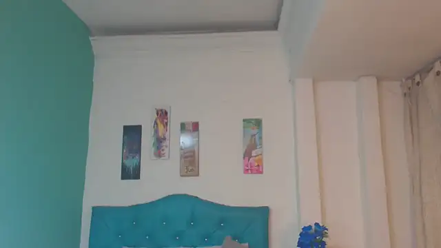 Snapshot of Cinthya-Gomez6 chatting on March 12, 2025, 12:15 pm Cinthya-Gomez6 online show from March 12, 2025, 12:15 pm