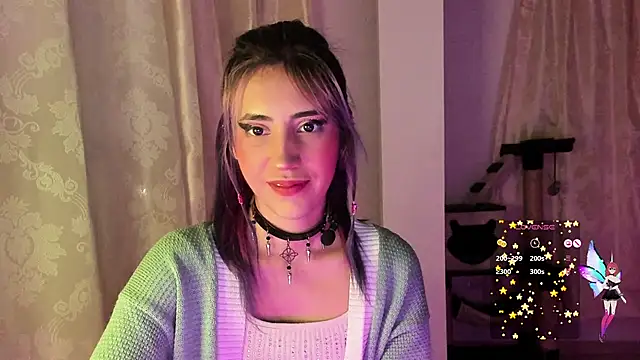 Snapshot of linnie_ chatting on December 11, 2024, 12:02 am linnie  online show from December 11, 2024, 12:02 am