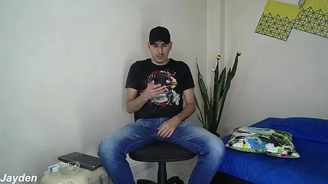 Snapshot of jayydenandjacob chatting on October 27, 2025, 7:04 pm jayydenandjacob online show from October 27, 2025, 7:04 pm