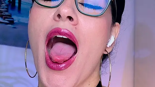 Pamela Rosal online show from May 1, 2026, 12:43 pm