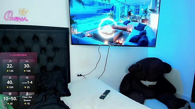 Maryonthemoon online show from December 23, 2025, 10:47 am