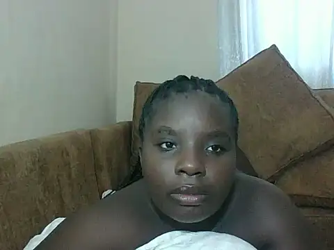 hotebbbyy online show from June 9, 2026, 8:48 am