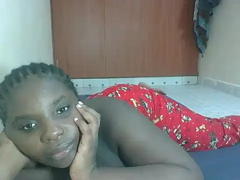 hotebbbyy online show from April 26, 2026, 5:43 pm