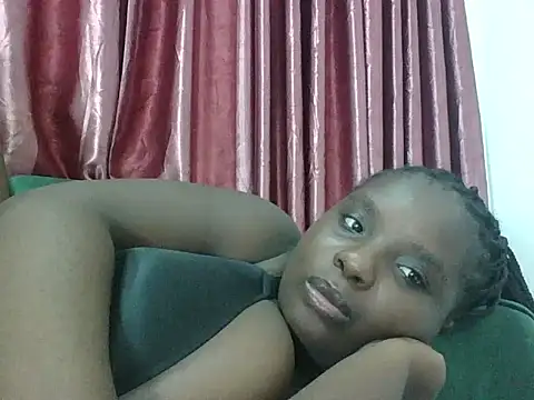 hotebbbyy online show from June 16, 2026, 2:00 am