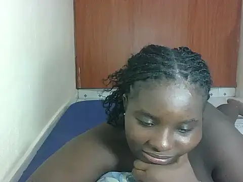 hotebbbyy online show from March 11, 2026, 5:07 pm