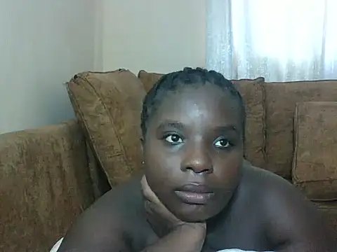 hotebbbyy online show from June 11, 2026, 8:22 am