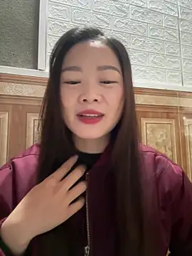 Snapshot of Hellen_111 chatting on November 5, 2025, 1:52 am Hellen 111 online show from November 5, 2025, 1:52 am