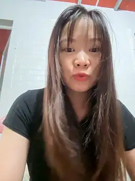 Snapshot of Hellen_111 chatting on October 9, 2025, 8:48 am Hellen 111 online show from October 9, 2025, 8:48 am