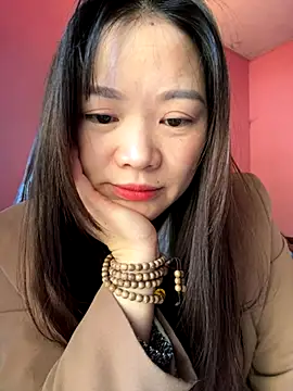 Snapshot of Hellen_111 chatting on November 23, 2025, 8:13 am Hellen 111 online show from November 23, 2025, 8:13 am