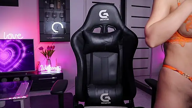 Snapshot of Beauty_Anne chatting on February 6, 2026, 6:31 am Beauty Anne online show from February 6, 2026, 6:31 am