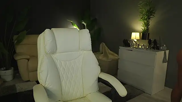 SweetBlondy35 online show from February 5, 2026, 6:26 pm