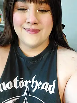 ItsNaiixa online show from February 28, 2026, 6:51 pm