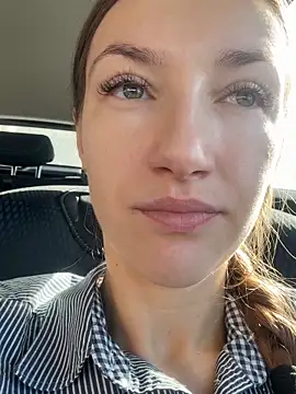 Snapshot of KateRedgar chatting on March 21, 2026, 8:19 am KateRedgar online show from March 21, 2026, 8:19 am