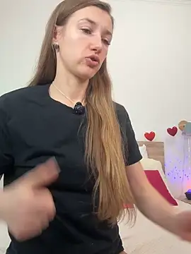 Snapshot of KateRedgar chatting on February 9, 2026, 12:47 pm KateRedgar online show from February 9, 2026, 12:47 pm