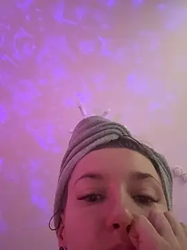 Snapshot of KateRedgar chatting on March 19, 2026, 2:06 pm KateRedgar online show from March 19, 2026, 2:06 pm