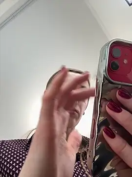 Snapshot of KateRedgar chatting on March 14, 2026, 1:50 pm KateRedgar online show from March 14, 2026, 1:50 pm