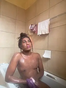 Snapshot of Moorella1 chatting on March 15, 2026, 11:28 am Moorella1 online show from March 15, 2026, 11:28 am