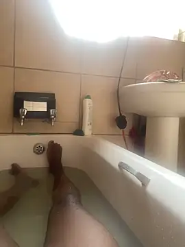 Snapshot of Moorella1 chatting on November 1, 2025, 11:26 am Moorella1 online show from November 1, 2025, 11:26 am