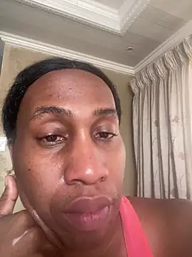 Snapshot of Moorella1 chatting on February 17, 2026, 10:45 am Moorella1 online show from February 17, 2026, 10:45 am