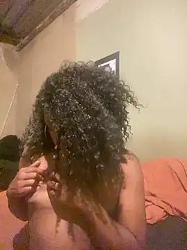 Snapshot of Moorella1 chatting on February 22, 2026, 12:02 am Moorella1 online show from February 22, 2026, 12:02 am