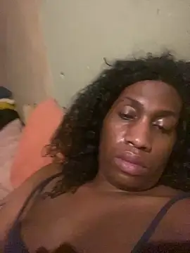 Snapshot of Moorella1 chatting on March 18, 2026, 10:54 pm Moorella1 online show from March 18, 2026, 10:54 pm