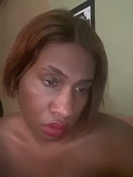 Snapshot of Moorella1 chatting on October 19, 2025, 8:28 am Moorella1 online show from October 19, 2025, 8:28 am