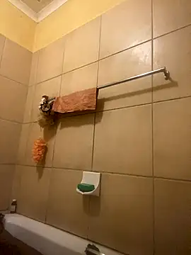 Snapshot of Moorella1 chatting on December 3, 2025, 4:50 pm Moorella1 online show from December 3, 2025, 4:50 pm