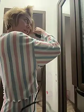 Snapshot of tanyagrey chatting on November 11, 2025, 7:47 am tanyagrey online show from November 11, 2025, 7:47 am