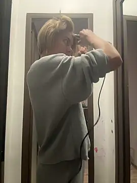 Snapshot of tanyagrey chatting on November 12, 2025, 6:50 am tanyagrey online show from November 12, 2025, 6:50 am