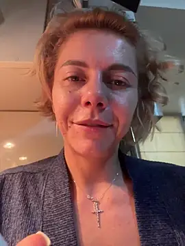 Snapshot of tanyagrey chatting on November 6, 2025, 7:23 am tanyagrey online show from November 6, 2025, 7:23 am