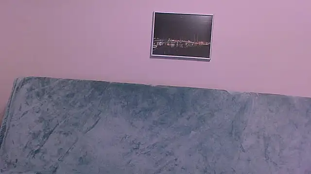 Eva vagner online show from December 17, 2025, 2:27 am