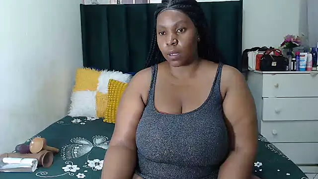 GaggingQueenxx online show from April 14, 2026, 8:41 am