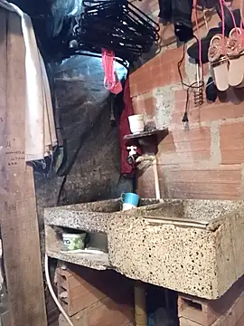 Alanagracia online show from October 28, 2025, 12:15 pm