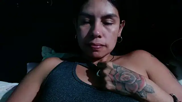Snapshot of Alanagracia chatting on April 1, 2026, 8:17 pm Alanagracia online show from April 1, 2026, 8:17 pm