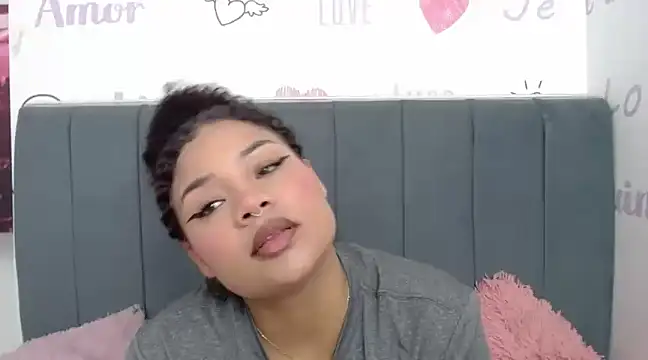KittyBrookex online show from February 25, 2025, 1:43 pm