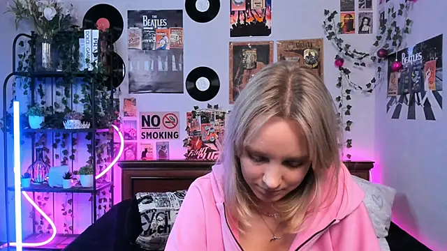 AliciaParkerf online show from March 3, 2025, 12:12 am