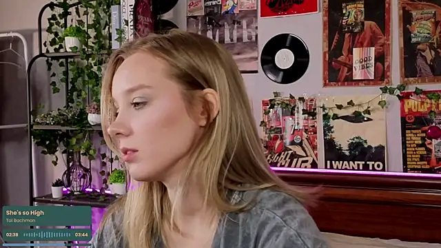 AliciaParkerf online show from October 5, 2025, 9:16 pm