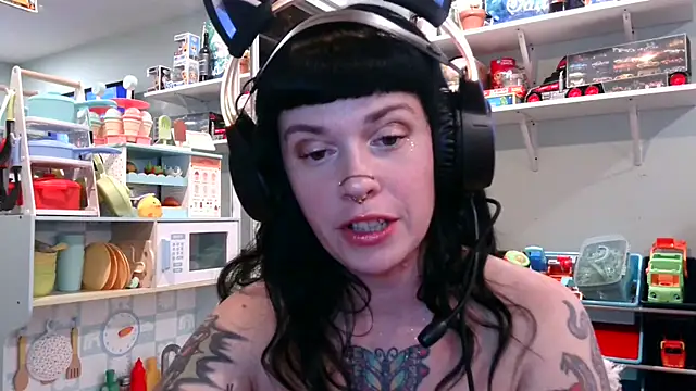 Marcelinegoddess online show from February 24, 2025, 4:16 am