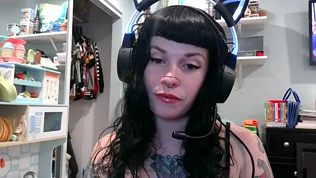 Marcelinegoddess online show from February 4, 2025, 3:54 am
