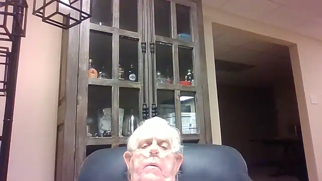 bootlegmanz online show from April 29, 2026, 2:54 pm