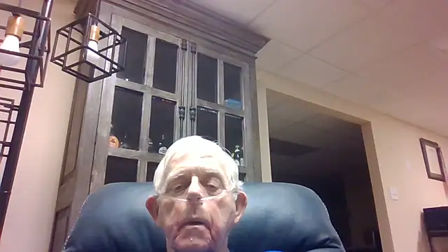 Snapshot of bootlegmanz chatting on June 11, 2026, 1:27 am bootlegmanz online show from June 11, 2026, 1:27 am