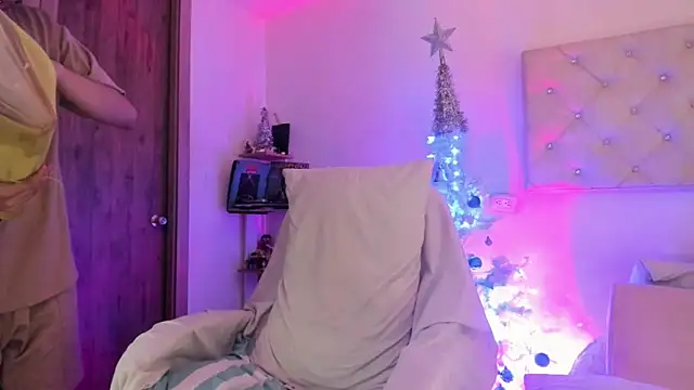 BarbieVenus online show from December 17, 2025, 6:29 am