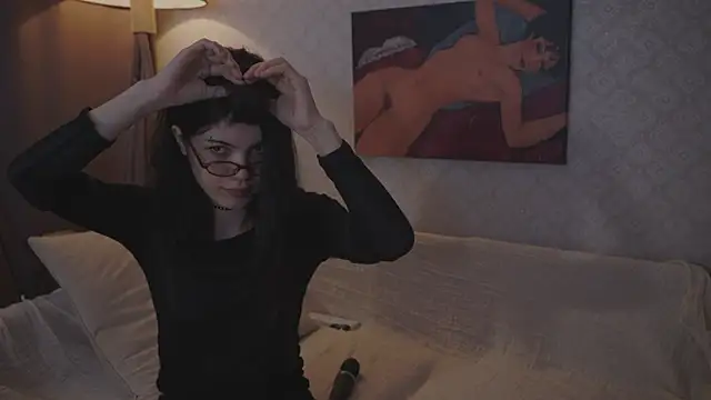 Snapshot of the_cure___ chatting on November 29, 2025, 8:09 pm the cure online show from November 29, 2025, 8:09 pm